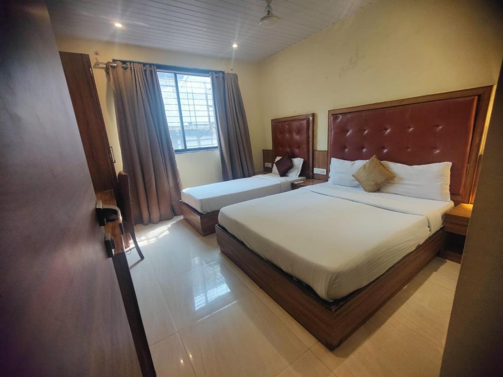 Aster Hotel Near Mumbai Airport Eksteriør billede